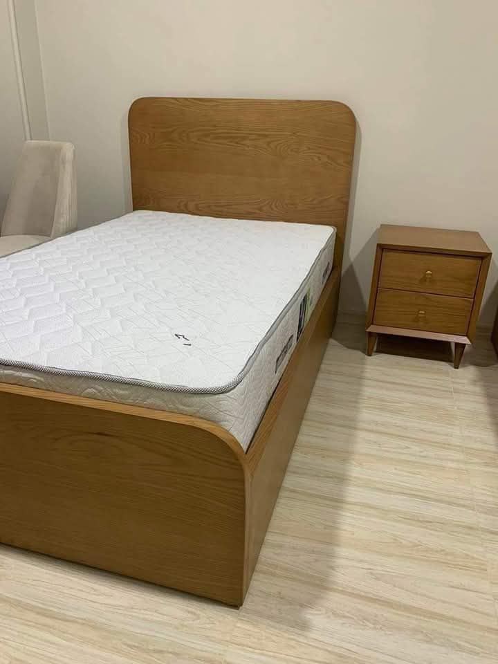 Chambre à coucher sur mesure en bois massif — Dar Dmana Decor