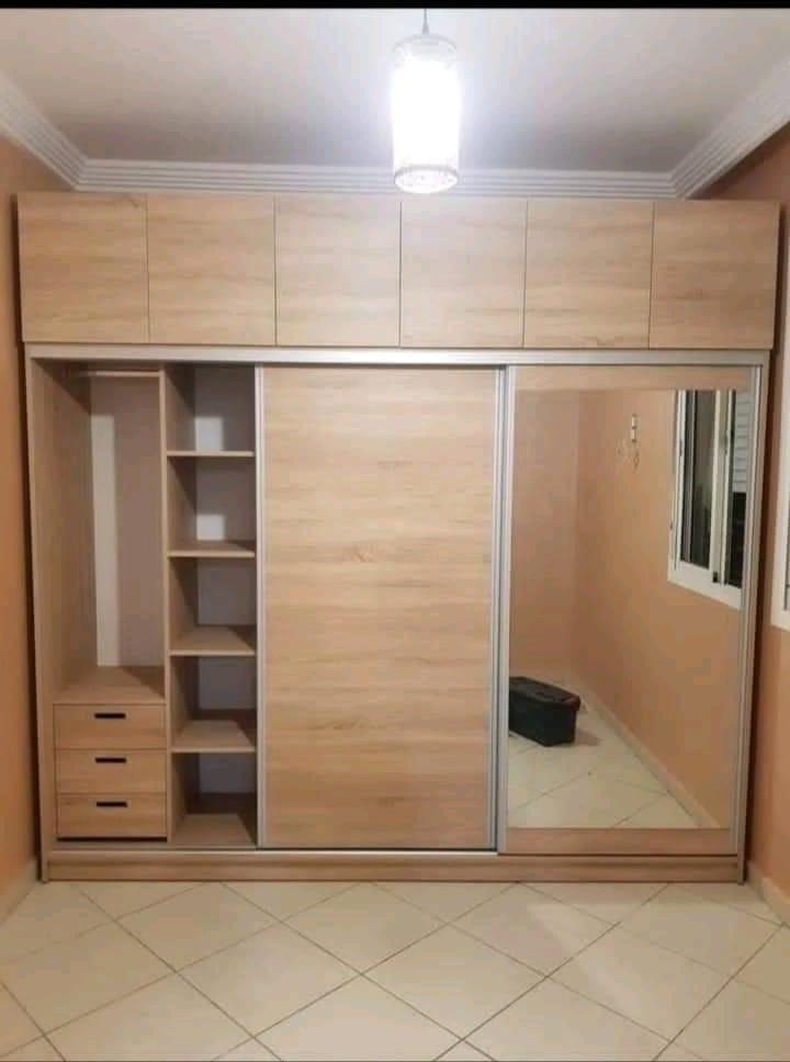 Dressing sur mesure en bois massif — Dar Dmana Decor