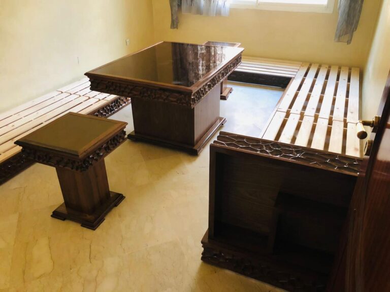 Salon marocain Noyer sur mesure en bois massif — Salon Premium